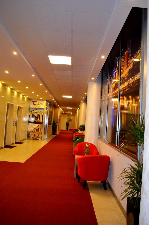 Hotel Terminal Tirana Exterior photo