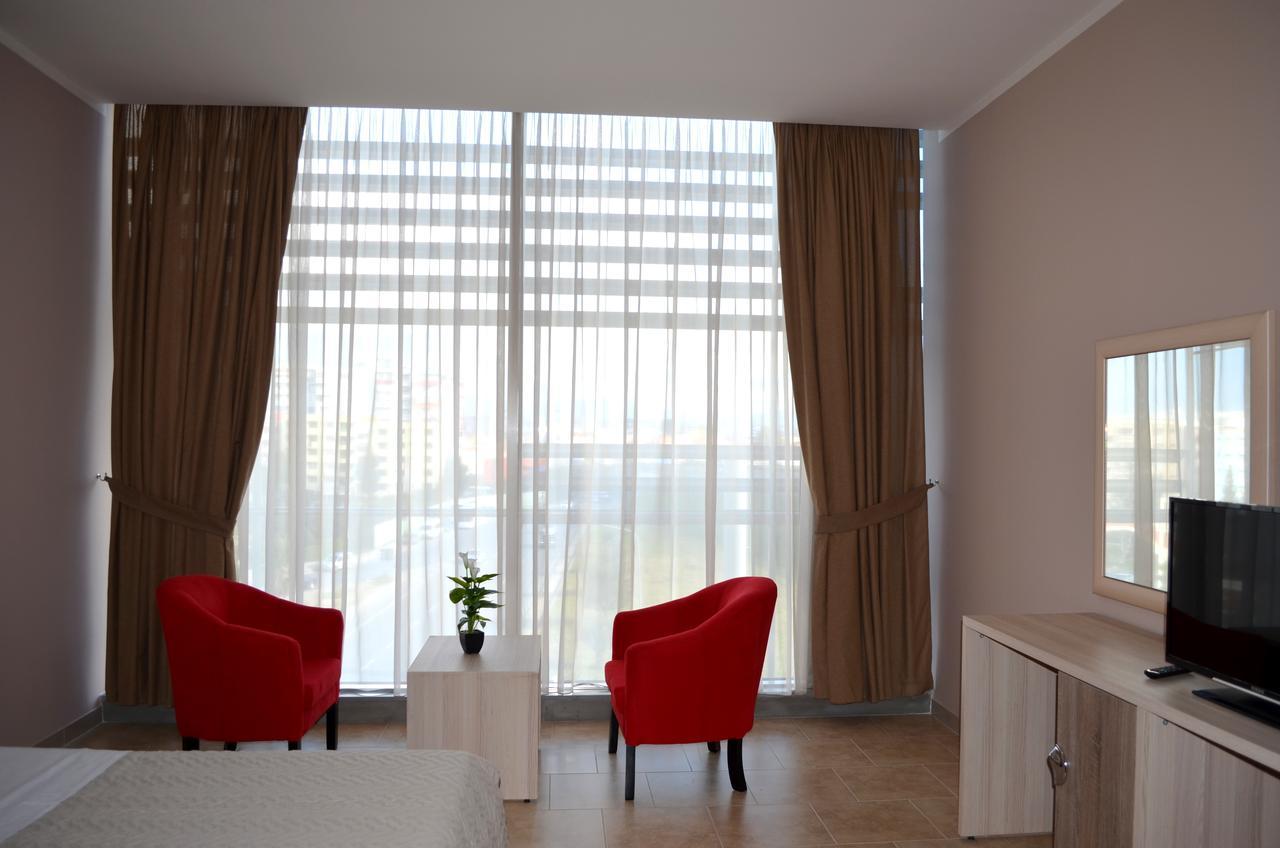 Hotel Terminal Tirana Exterior photo